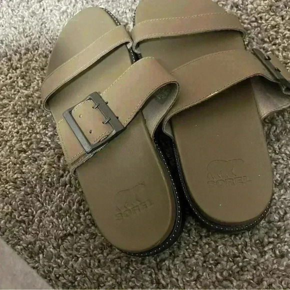 Sorel Roaming Buckle Slide Sandal
Sage Green Size 6.5 - Picture 9 of 10